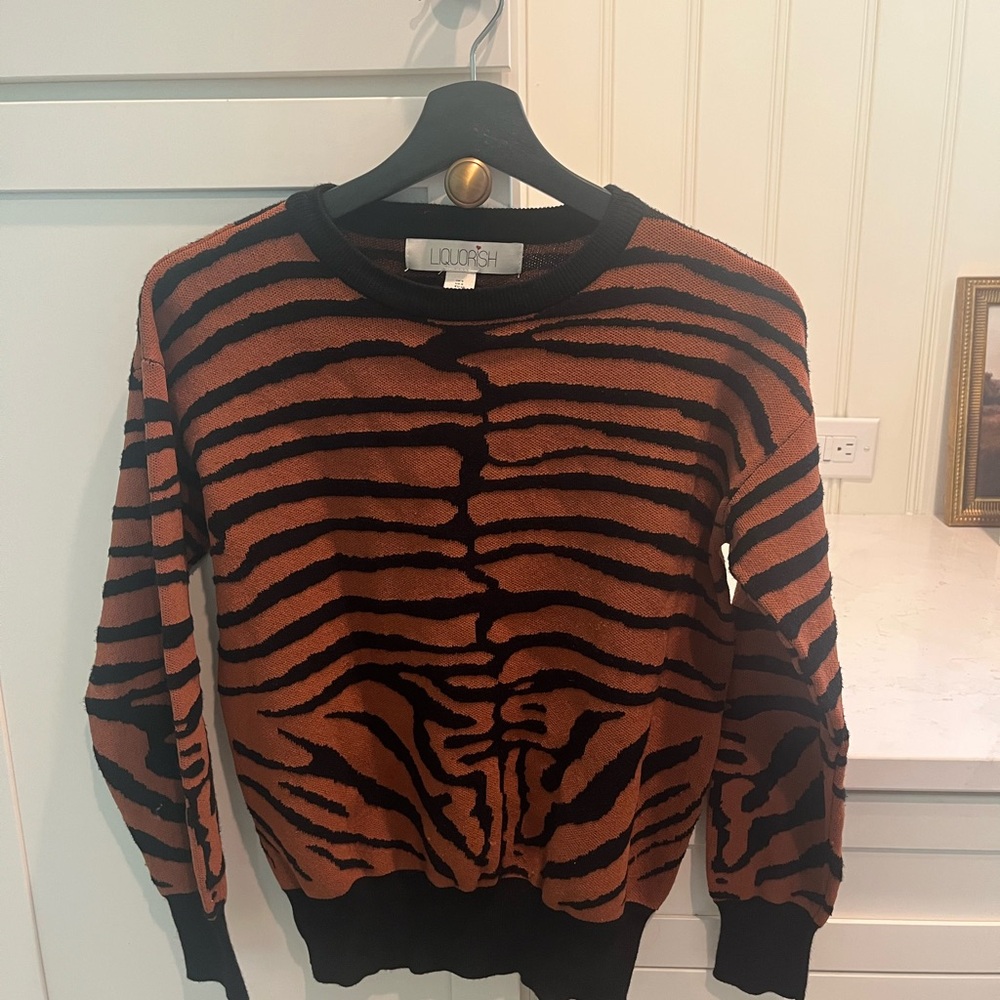 ASOS tiger 🐅 sweater